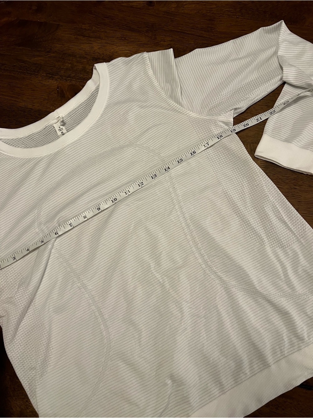 Lululemon Swiftly Tech Long Sleeve (Breeze) *Relaxed Fit Size 10 - Picture 7 of 14